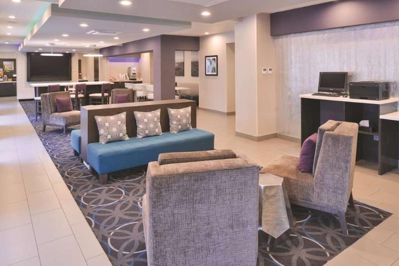 La Quinta By Wyndham Фейетвилл Экстерьер фото